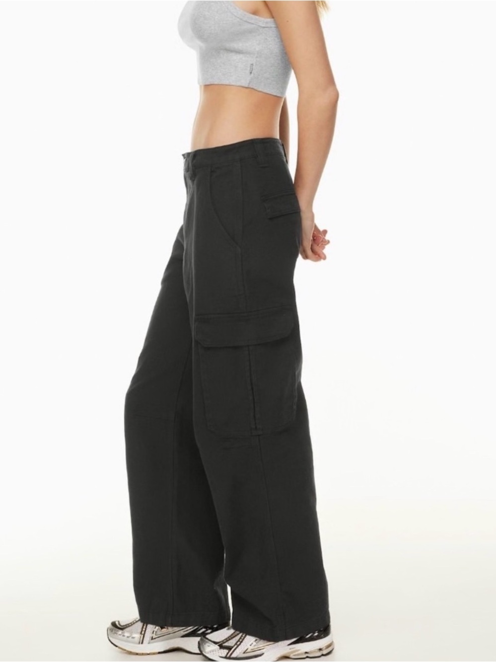 Aritzia TNA Corbett Mid Rise Cotton Cargo Streetwear Pant Black Size 2 - Picture 2 of 8